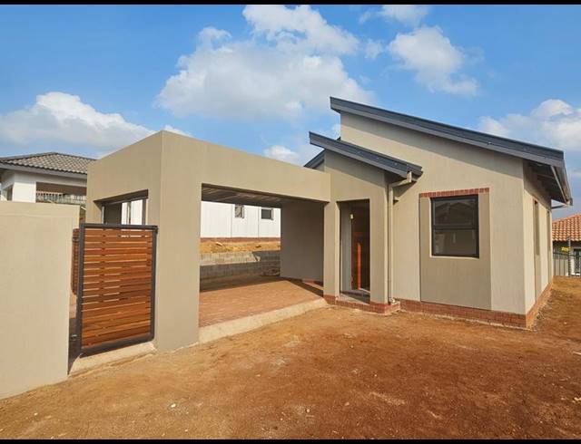 2 BEDROOM HOUSE FOR SALE IN BISHOPSTOWE